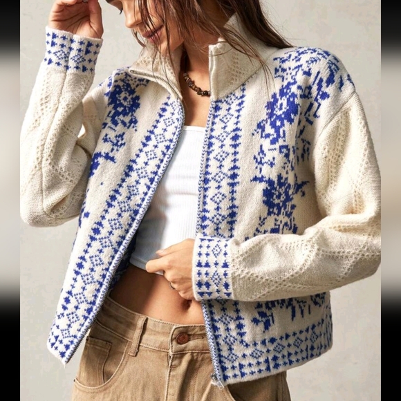 Cardigan Turtleneck Sweater, White, Autumn/Winter - Picture 4 of 4